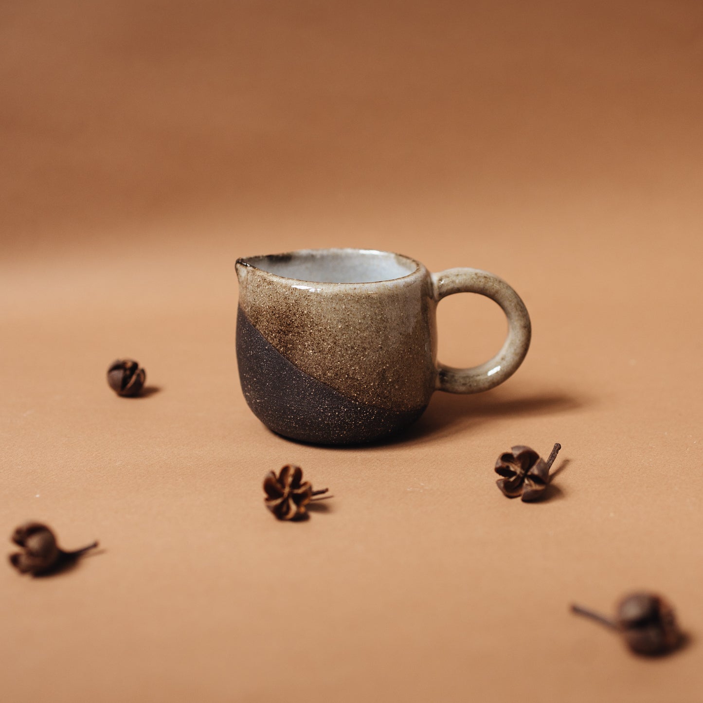 Ikiru Milk jug, Merenok ceramics