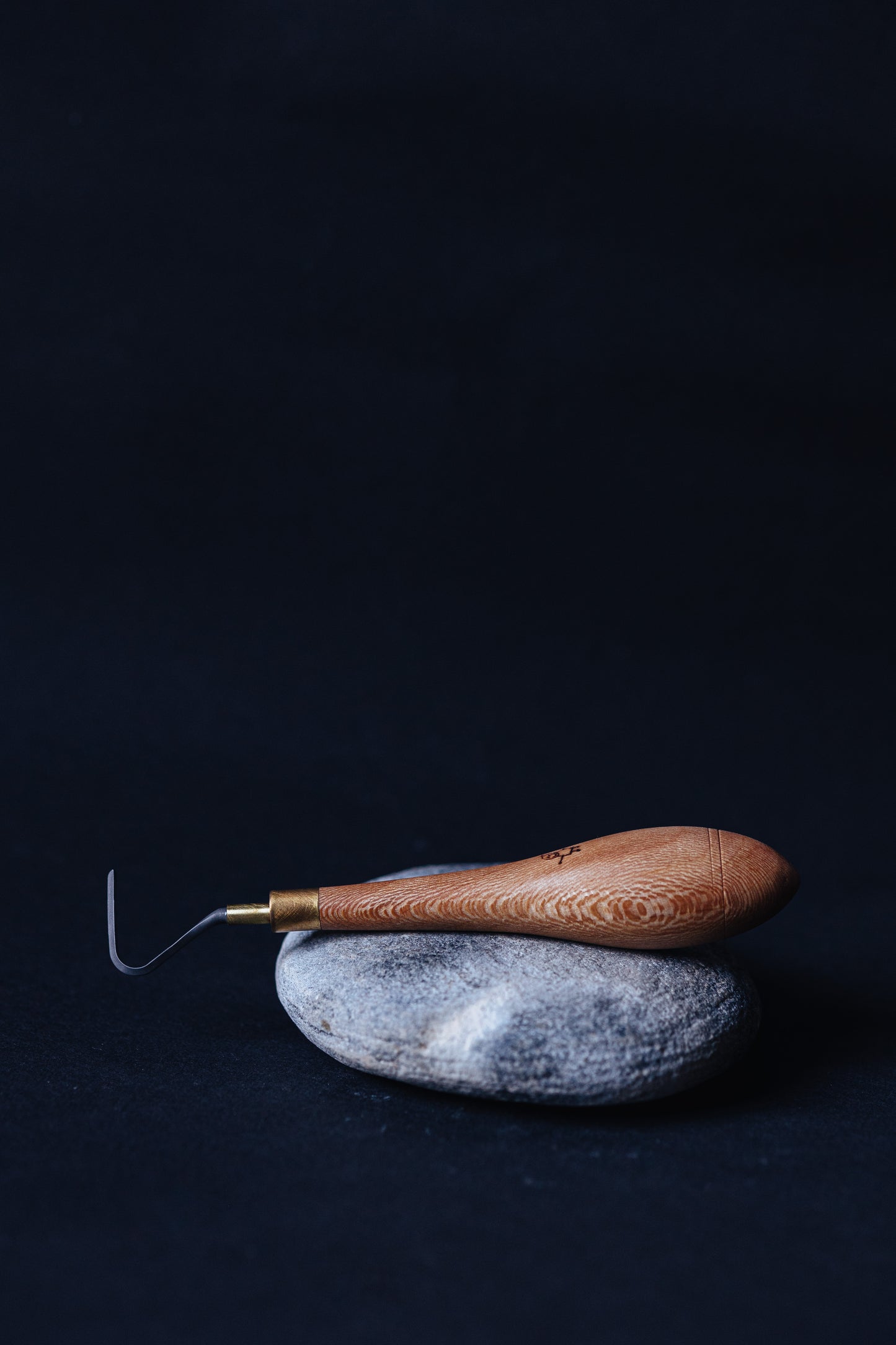 Tungsten carbide trimming tool - large hook shape