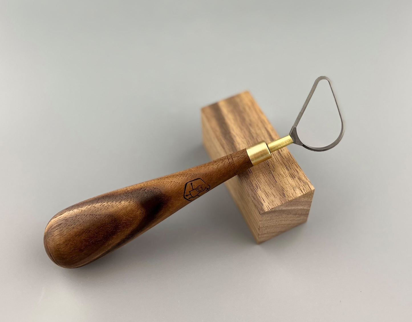 Tungsten carbide trimming tool - large pear drop shape