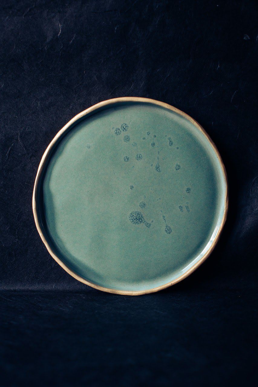 Sea green patterned plates, sandy clay, 22cm - Merenok ceramics, handmade, handgemaakt bord