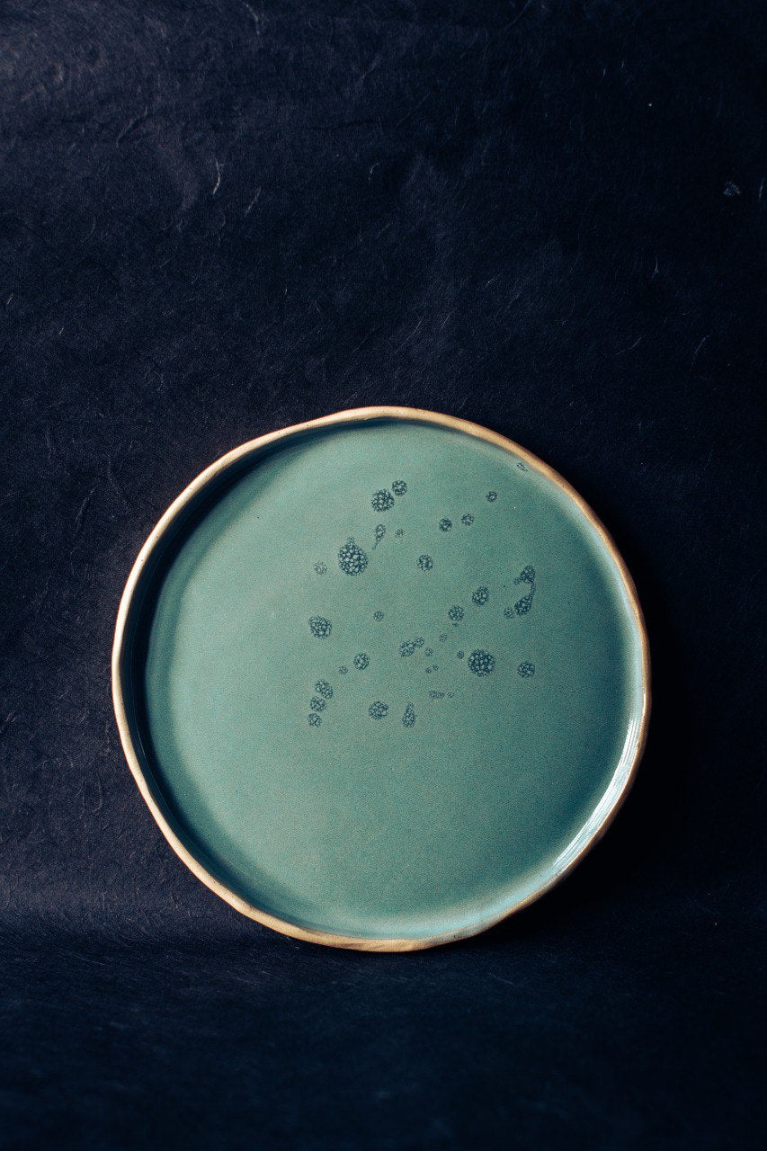 Sea green patterned plates, sandy clay, 22cm - Merenok ceramics, handmade, handgemaakt bord