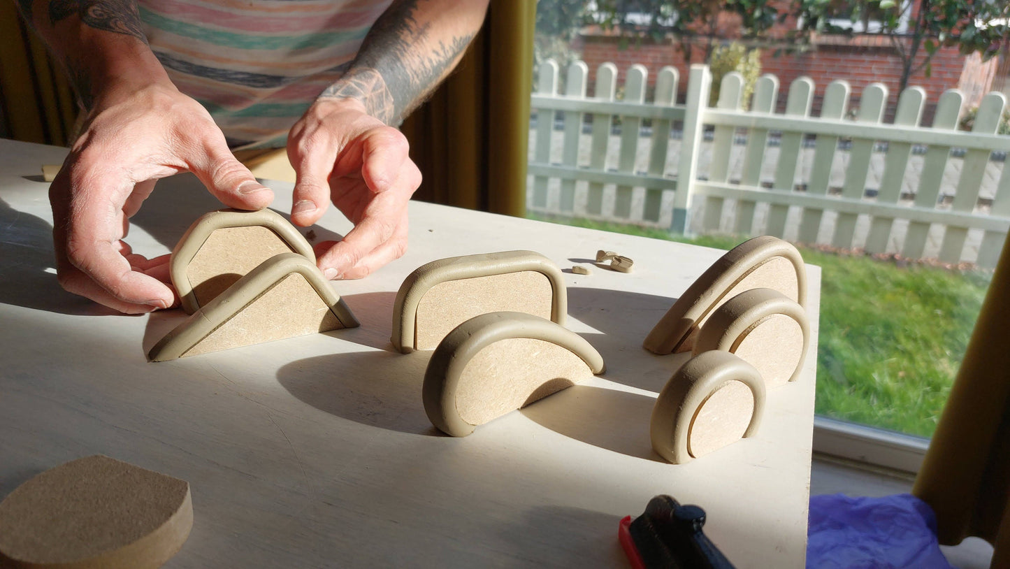 Set of 17 mug handle forms / molds - templates