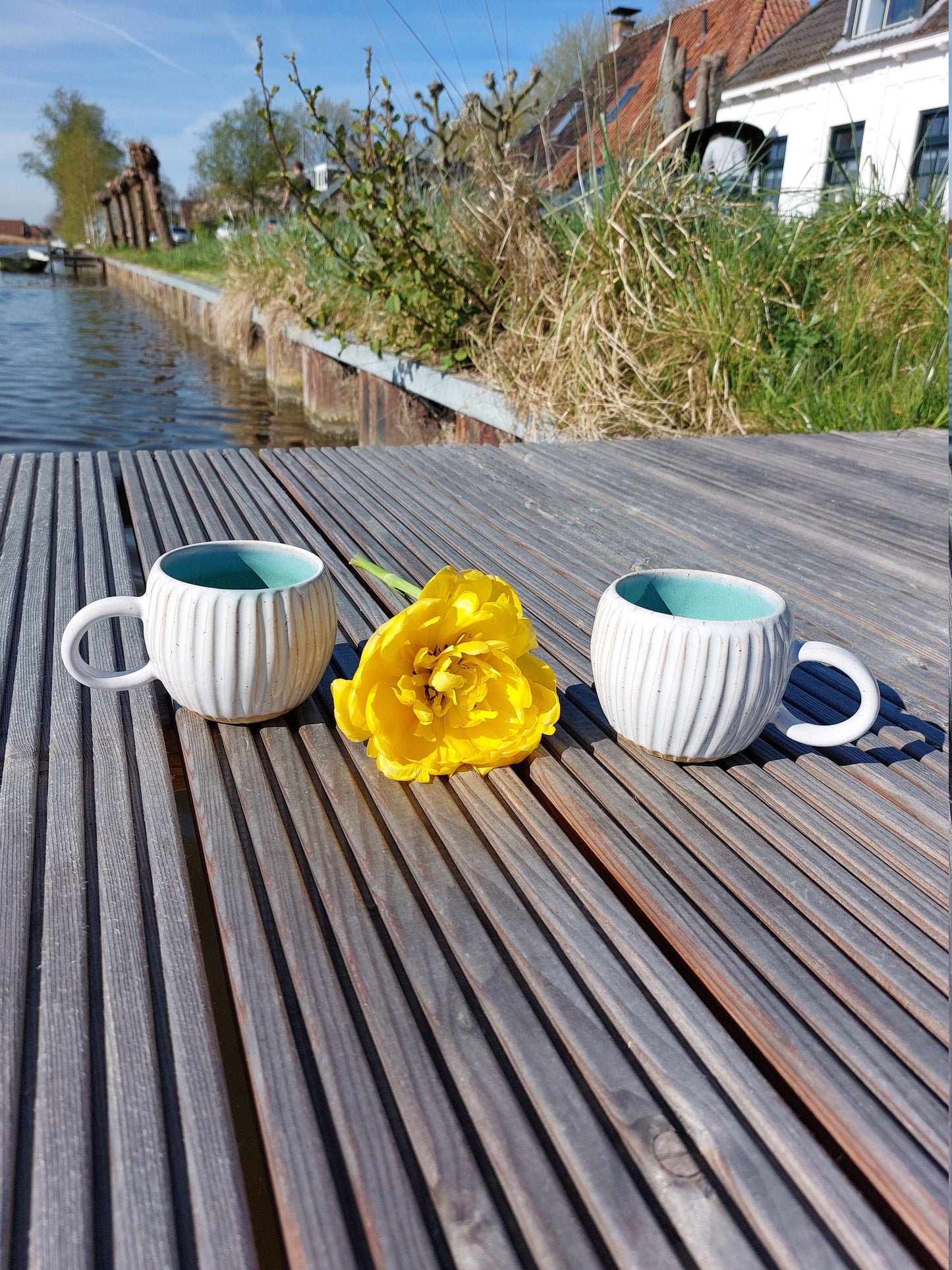 White stripes coffee cup