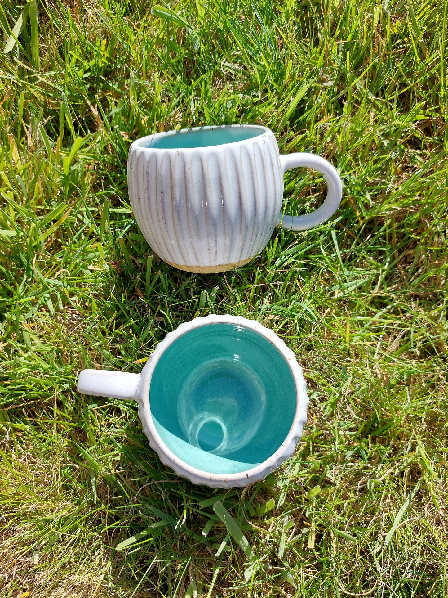 White stripes coffee cup