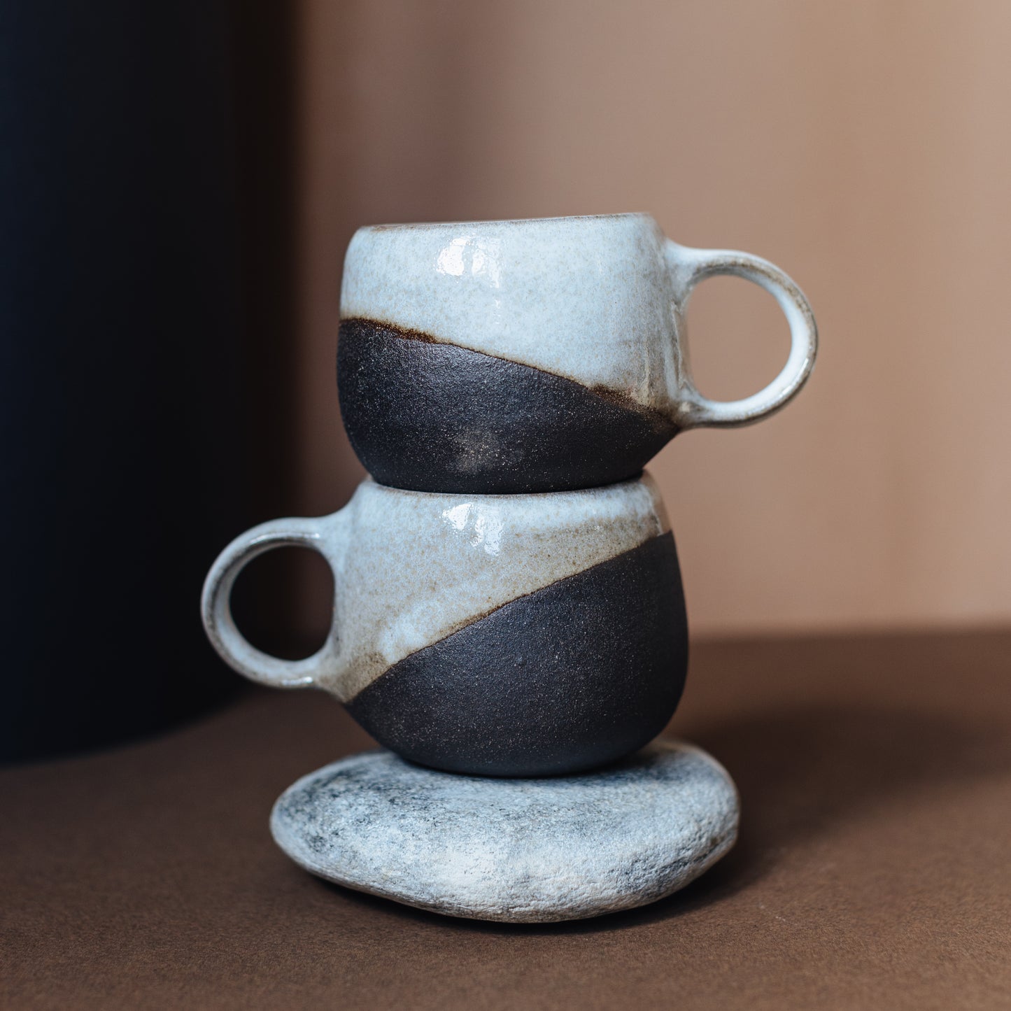 Ikiru coffee cup with handle, Merenok ceramics